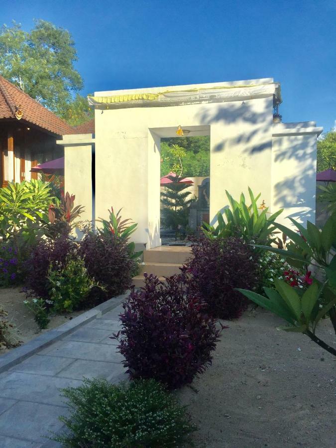 Puri Sari Mangrove Hotel Nusa Lembongan  Exterior photo